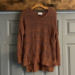 Toffee colored sweater / Universal thread  / size large but fits like a medium